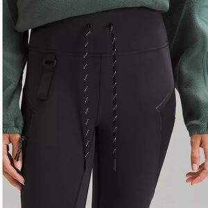 Lululemon Cargo Super High Rise Hiking Tight 25”